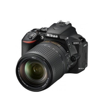 Fotoaparat Nikon D5600 + AF-S 18-140 VR
